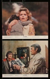 4x143 OMEN 8 8x10 mini LCs '76 David Warner stares at Gregory Peck looking at photos!