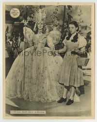 5c020 WIZARD OF OZ Spanish 8x10 still '45 Judy Garland & Billie Burke as Glinda the Good Witch!
