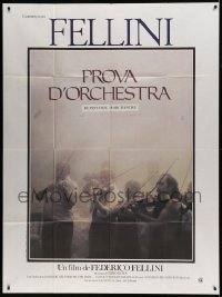 5k842 ORCHESTRA REHEARSAL French 1p '79 Federico Fellini's Prova d'orchestra, image of violinists!
