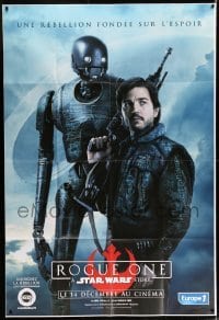 5k885 ROGUE ONE teaser DS French 1p '16 Star Wars, c/u of Diego Luna as Cassian Andor & K-2SO!