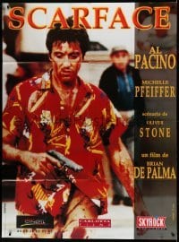 5k891 SCARFACE French 1p R80s different close up of bloody Al Pacino as Tony Montana w/gun!