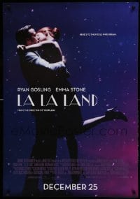 5p060 LA LA LAND advance Canadian 1sh '16 Ryan Gosling, Emma Stone embracing, all English design!