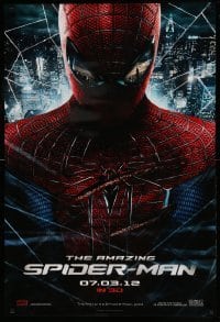 5r043 AMAZING SPIDER-MAN teaser DS 1sh '12 portrait of Andrew Garfield in title role over city!
