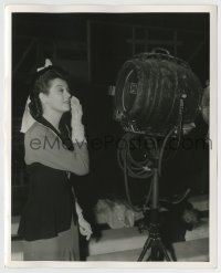 5s210 DESIGN FOR SCANDAL candid deluxe 8x10 still '41 Rosalind Russell powdering her nose on set!