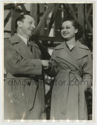 5s253 ELEANORE WHITNEY/SAM HEARN 6.5x8.5 news photo '36 the actress & Schlepperman reunited again!