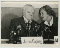 5s400 JAMES CAGNEY 7.5x9.75 news photo '80s near the end of his life, being interviewed!