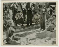 5s409 JAYNE MANSFIELD 8x10.25 still '50s surrounded by photographers on the beach at Cannes!