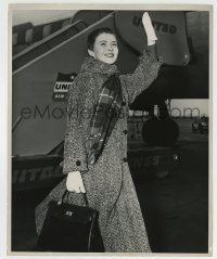 5s410 JEAN SEBERG 8.25x10 news photo '57 flying home to Des Moines after filming Joan of Arc!