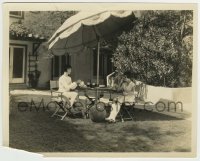 5s506 LOUISE BROOKS 8x10.25 still '20s snacking with sister June outside her home by Otto Dyar!
