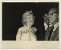 5s534 MARILYN MONROE/JACK BENNY TV 8x10 still '50s she's laughing with the great comedian!