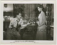 5s728 REPEAT PERFORMANCE 8.25x10.25 still '47 pretty Joan Leslie stares at confused Louis Hayward!