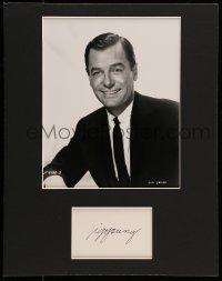 5y143 GIG YOUNG signed 3x4 index card in 11x14 display '80s ready to frame & hang on the wall!