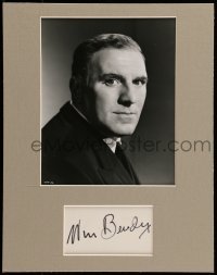 5y173 WILLIAM BENDIX signed 3x5 index card in 11x14 display '60s ready to frame & hang on the wall!