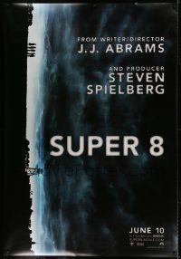 5z242 SUPER 8 DS bus stop '11 Kyle Chandler, Elle Fanning, cool design & stormy image!
