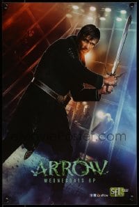 6b433 ARROW tv poster '12 great image of Stephen Amell in the title role with sword!