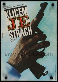6j317 FEAR IS THE KEY Czech 11x16 '73 Alistair MacLean, art of hand with gun by Vaca!
