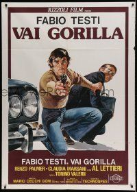 6p157 HIRED GUN Italian 1p '75 great artwork of Fabio Testi with gun protecting man by car!