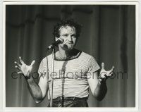 6x037 ROBIN WILLIAMS 8x10 photo '80s at microphone doing stand-up comedy by Peter Borsari!