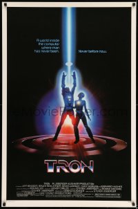 6z929 TRON 1sh 1982 Walt Disney sci-fi, Jeff Bridges in a computer, cool special effects!