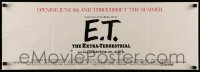 7d589 E.T. THE EXTRA TERRESTRIAL promo brochure 1982 Spielberg, different art, unfolds to 11x31!