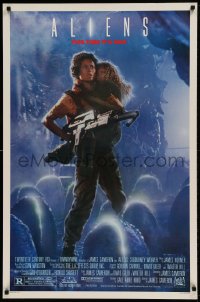 8c048 ALIENS 1sh 1986 James Cameron sci-fi sequel, Sigourney Weaver as Ripley carrying Carrie Henn!