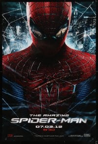 8c051 AMAZING SPIDER-MAN teaser DS 1sh 2012 portrait of Andrew Garfield in title role over city!