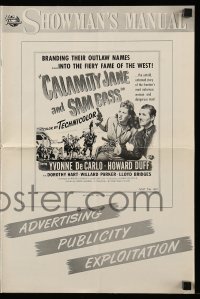 8d076 CALAMITY JANE & SAM BASS pressbook 1949 sexy Yvonne De Carlo & Howard Duff with guns!
