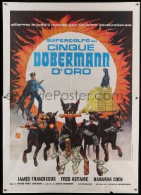 8f078 AMAZING DOBERMANS Italian 2p 1977 best different artwork of dogs carrying weapons & cash!