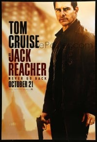 8r560 JACK REACHER NEVER GO BACK teaser DS 1sh 2016 Tom Cruise in the title role holding gun!