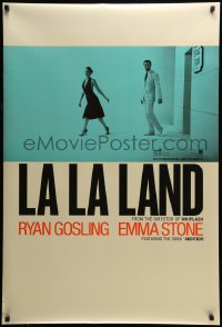 8r602 LA LA LAND teaser DS 1sh 2016 great image of Ryan Gosling & Emma Stone leaving stage door!