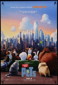 8r827 SECRET LIFE OF PETS advance DS 1sh 2016 July style, CGI animals in front of huge skyline!