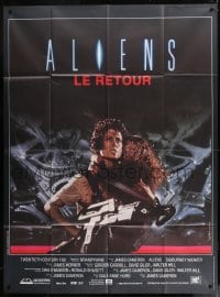 9f612 ALIENS French 1p 1986 James Cameron sequel, Sigourney Weaver as Ripley carrying Carrie Henn!