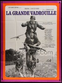 9f712 DON'T LOOK NOW WE'RE BEING SHOT AT style A French 1p 1966 Bourvil & Louis De Funes with dogs!