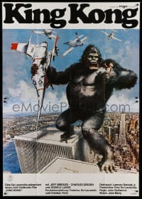 9f109 KING KONG German 2p 1976 different John Berkey art of BIG Ape on the Twin Towers!