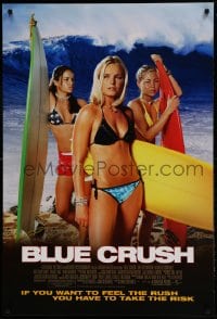 9g208 BLUE CRUSH 1sh 2002 surfers Michelle Rodriguez, Kate Bosworth & Sanoe Lake in bikinis