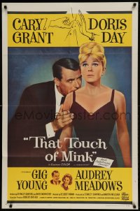 9k101 THAT TOUCH OF MINK 1sh 1962 great close up art of Cary Grant nuzzling Doris Day's shoulder!