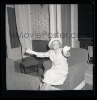 9m561 MARLENE DIETRICH 3x3 negative 1964 at a press conference at a famous Sicilian sea resort!