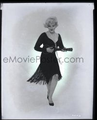 9m524 SOME LIKE IT HOT 8x10 negative 1959 full-length image of sexy Marilyn Monroe with ukulele!