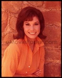9m339 DON'T JUST STAND THERE group of 2 4x5 transparencies 1968 Mary Tyler Moore & Barbara Rhoades!