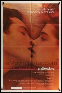9y260 ENDLESS LOVE 1sh 1981 great kiss close up of sexy Brooke Shields & Martin Hewitt!