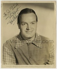 1b358 BOB HOPE signed 8x10 still 1942 great head & shoulders portrait of the famous comedian!