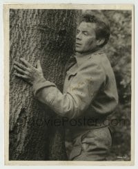 1b393 DIRK BOGARDE signed 8x10 still 1950s close up of the English leading man hiding behind tree!