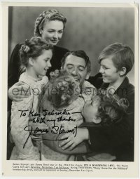 1b460 JAMES STEWART signed TV 8x10 still R1980s happy c/u with his family in It's a Wonderful Life!