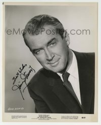 1b457 JAMES STEWART signed 8x10 still 1960 head & shoulders portrait from The Mountain Road!