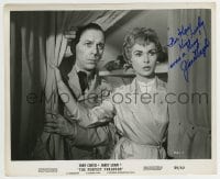 1b466 JANET LEIGH signed 8.25x10 still 1959 great close up w/ King Donovan in The Perfect Furlough!