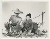 1b907 LUISE RAINER signed 8x10.25 REPRO still 1980s with Paul Muni digging up lettuce in The Good Earth!