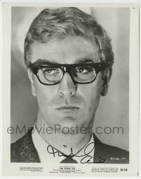 1b529 MICHAEL CAINE signed 8x10.25 still 1965 close portrait with glasses from The Ipcress File!