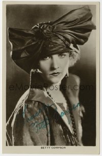 1b681 BETTY COMPSON signed English 4x6 postcard 1920s head & shoulders portrait with wacky hat!