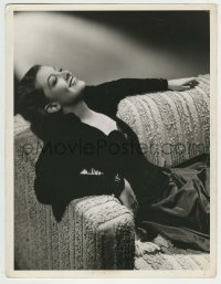 1m616 MYRNA LOY deluxe 10x13 still 1938 smiling on couch when she made Test Pilot by Willinger!