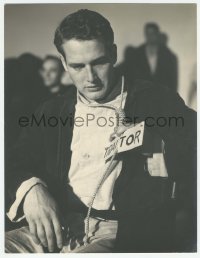 1m637 RACK deluxe 10.25x13 still 1956 young Paul Newman with noose that says traitor, Korean War!